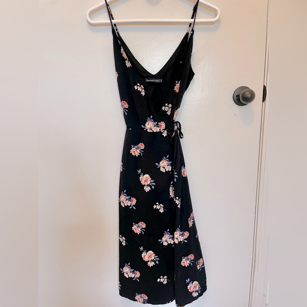 Abercrombie & Fitch wrap dress